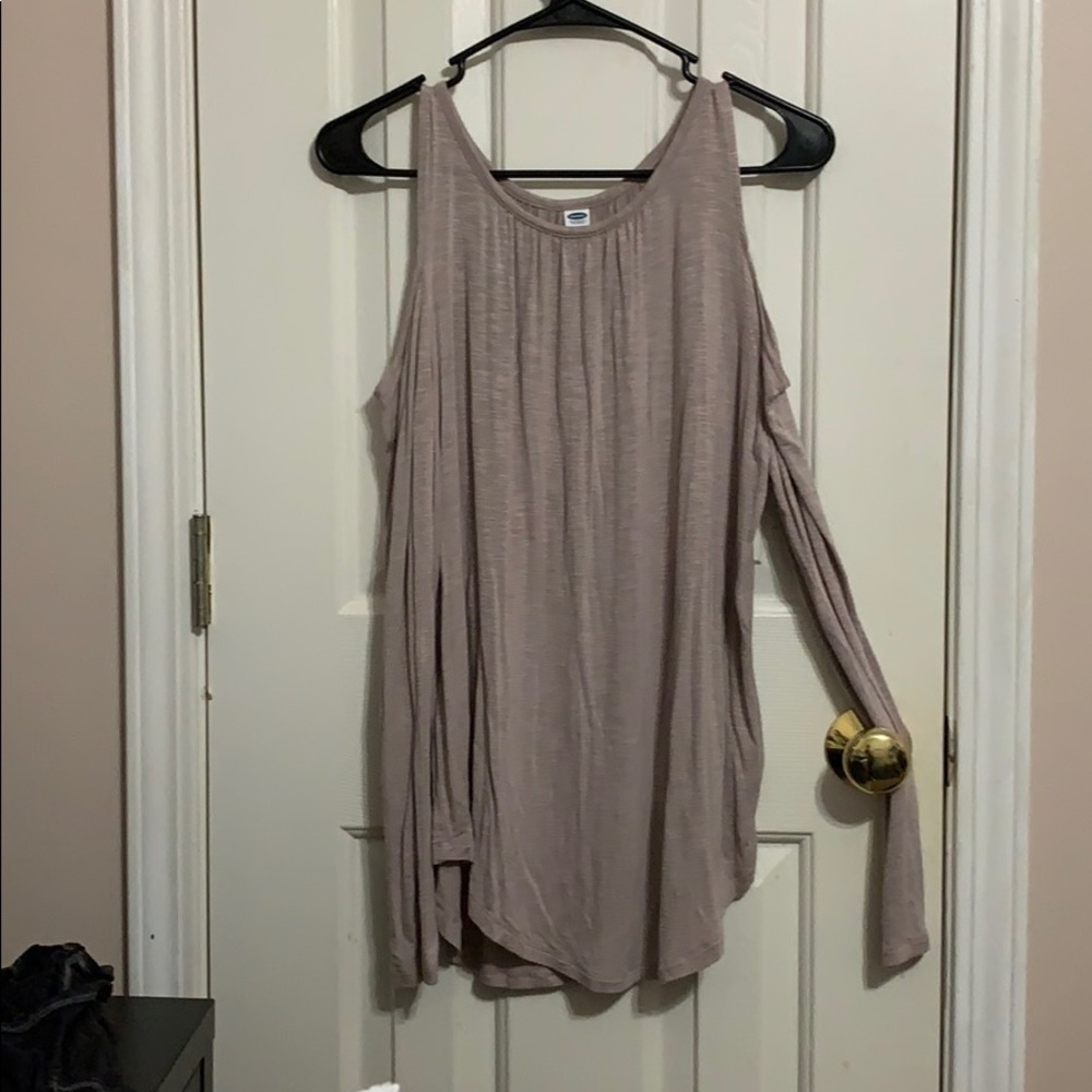 Shoulder-less long sleeve